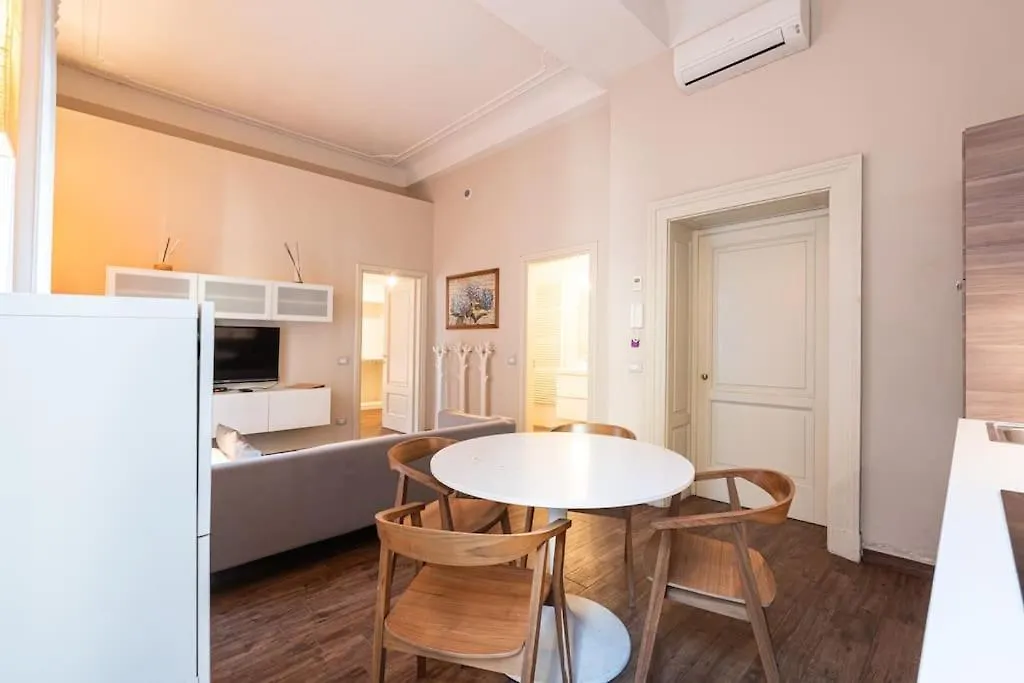 Crocetta Traviata Bilocale I Piano - Mirable Pm Apartment Milan