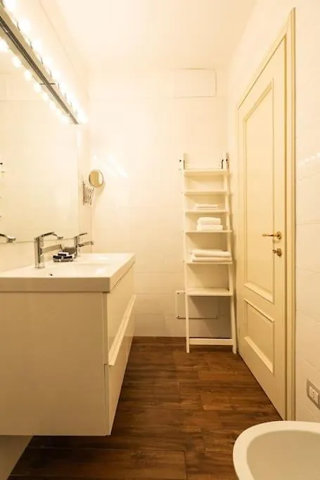 Crocetta Traviata Bilocale I Piano - Mirable Pm Apartment Milan